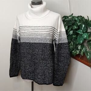 Athleta Merino Wool ‘Fireside’ Turtleneck Sweater in Black & Dove Size Large